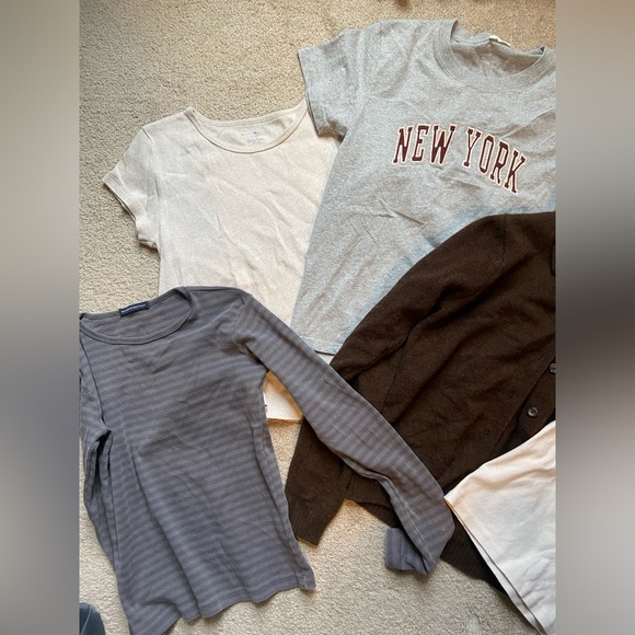 Brandy Melville bundle - Picture 2 of 5